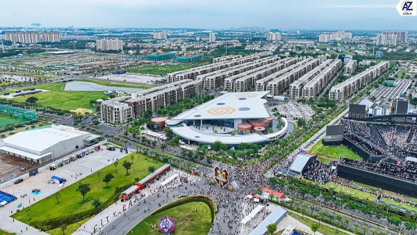 The Global City
