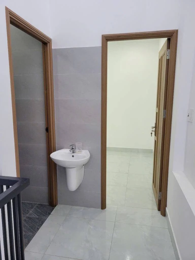 CHO THUÊ NHÀ 2 TẦNG MẶT TIỀN ĐƯỜNG 3 THÁNG 2, HẢI CHÂU, NHÀ MỚI XÂY, GIÁ 14TR — ảnh 6