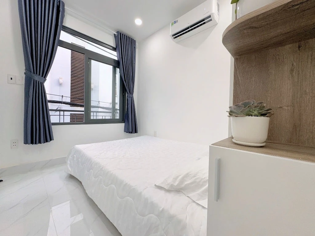 CĂN HỘ 1 PN LÊ VĂN DUYỆT, BÌNH THẠNH, BAN CÔNG LỚN, PHÒNG KHÁCH RỘNG — ảnh 1