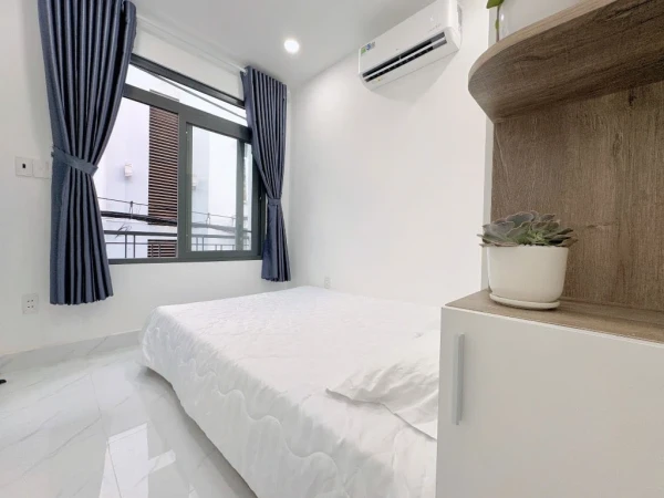 CĂN HỘ 1 PN LÊ VĂN DUYỆT, BÌNH THẠNH, BAN CÔNG LỚN, PHÒNG KHÁCH RỘNG