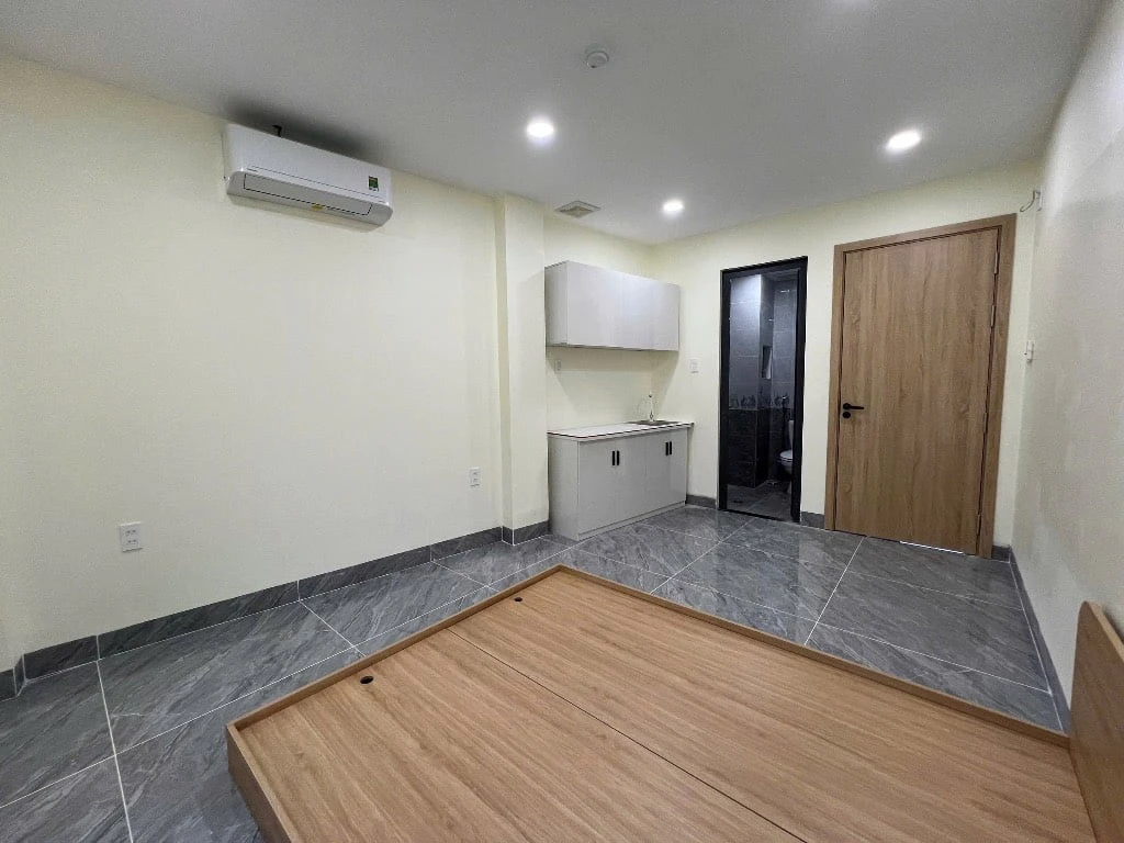 CHO THUÊ CĂN HỘ NGAY UNG VĂN KHIÊM BÌNH THẠNH, CỬA SỔ FULL NỘI THẤT — ảnh 2