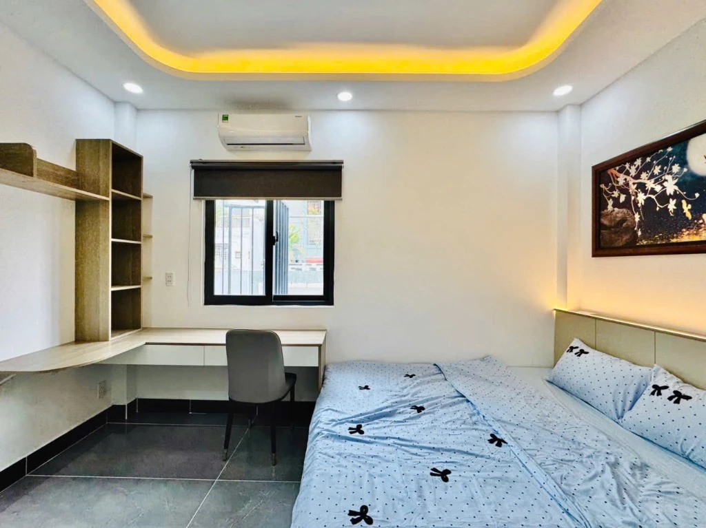 CHO THUÊ CĂN HỘ THÍCH QUẢNG ĐỨC PHÚ NHUẬN, CỬA SỔ LỚN XA BẾP, MÁY GIẶT RIÊNG, GẦN QUẬN 1 — ảnh 2