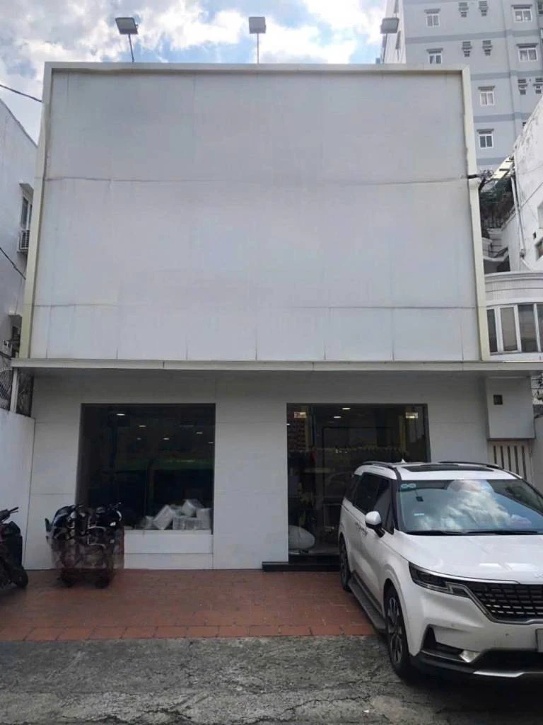 Cho thuê nhà Lương Hữu Khánh, Quận 1, 8,7x18m nở hậu 9m, trệt 1 lầu giá 100 triệu/tháng — ảnh 1