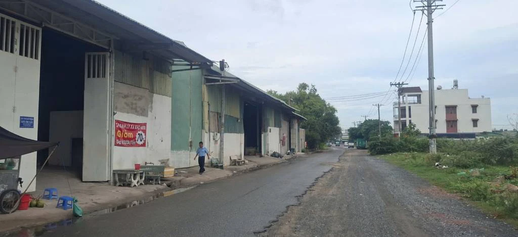 Cho thuê nhà xưởng Vĩnh Lộc Bình Chánh, dt 1200m2, trần cao 9m, mái cách nhiệt, giá 80tr — ảnh 3