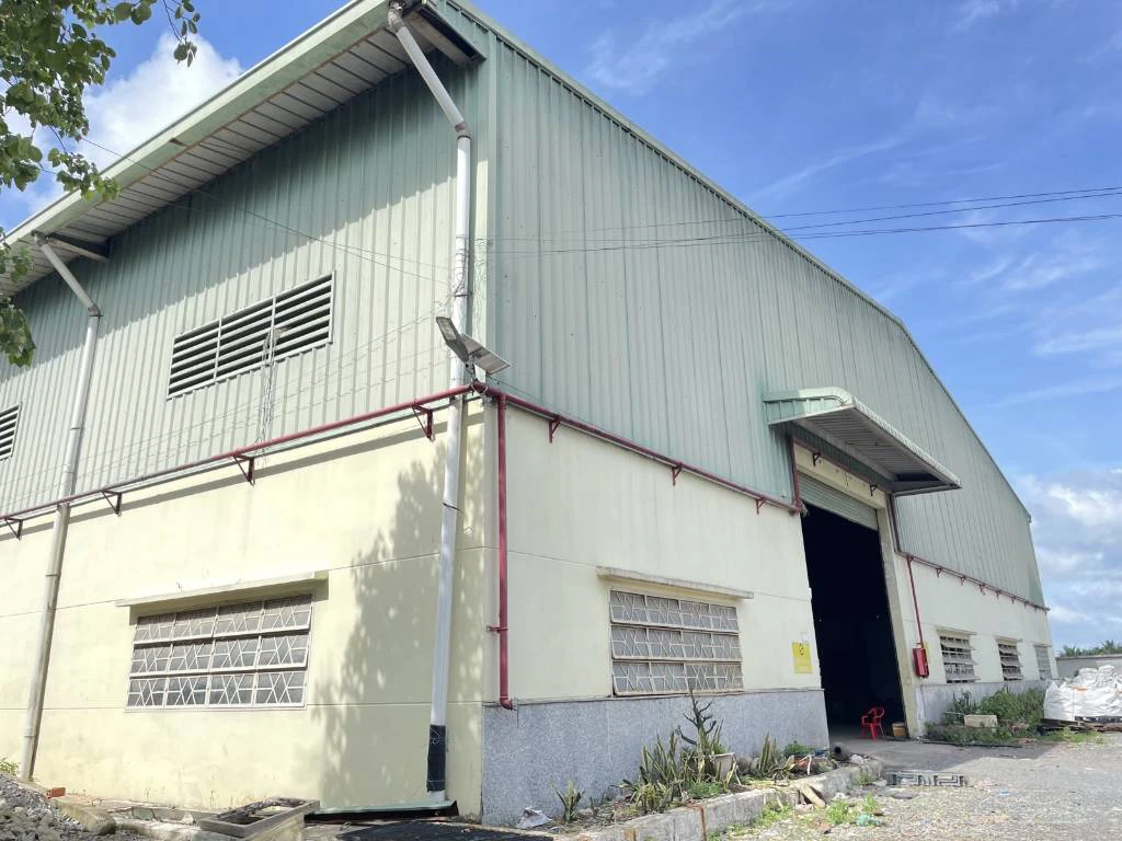 Cho thuê kho xưởng KCN Nam Thuận, Đức Hòa, Long An, dt 4300m2, điện 630kva, pccc, giá tốt — ảnh 2