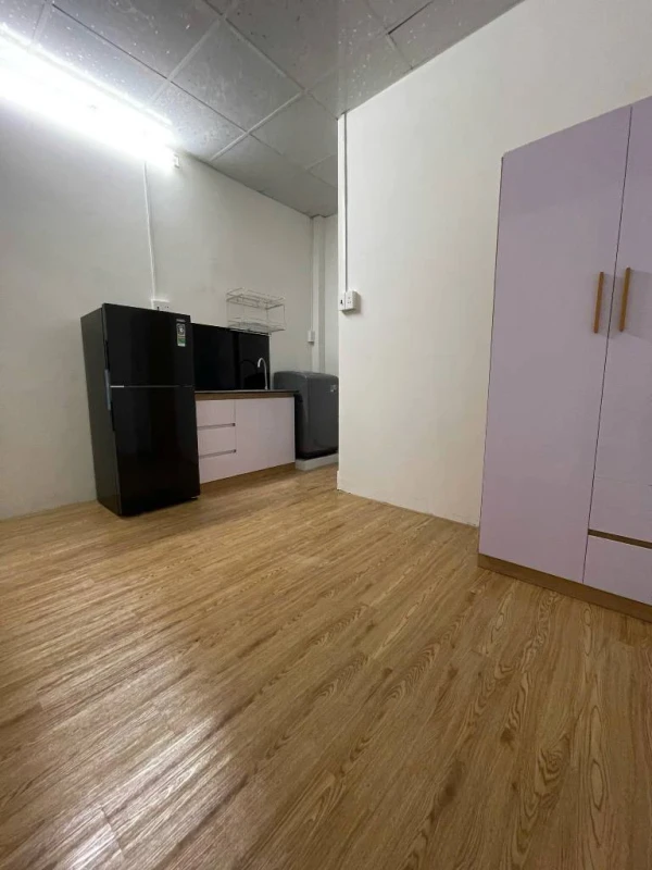CHO THUÊ PHÒNG TRỌ HÙNG VƯƠNG, QUẬN 10, DT 18M2, TRONG NHÀ, GIÁ 4,5TR