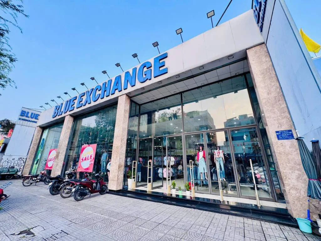 CHO THUÊ NHÀ MẶT TIỀN LÊ VĂN DUYỆT BÌNH THẠNH, NGANG 24M, DT 116M, GIÁ 290 TRIỆU — ảnh 1