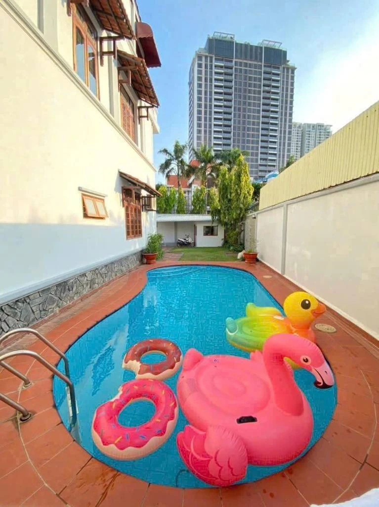 Cho thuê biệt thự hồ bơi 25 Nguyễn Ư Dĩ ,Thảo Điền, DT 20x35m, trệt 2 lầu giá 100 triệu — ảnh 5