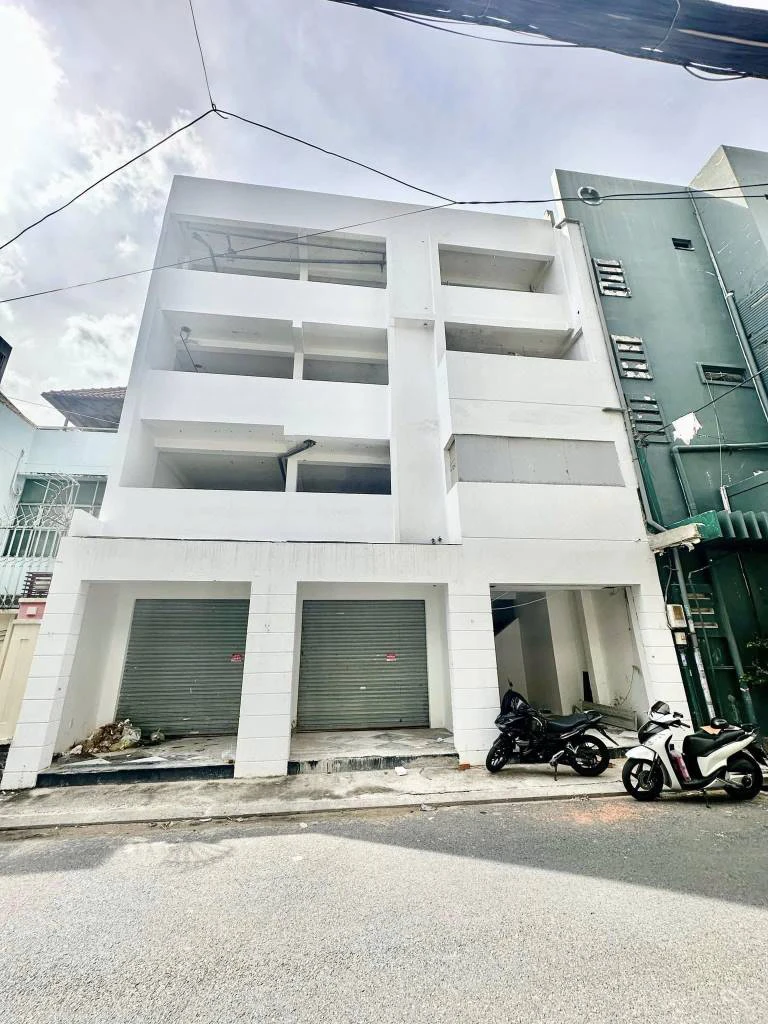 Cho thuê nhà số 423 đường Sư Vạn Hạnh, Quận 10, 11x14m, 4 lầu, giá thuê 120 triệu — ảnh 1