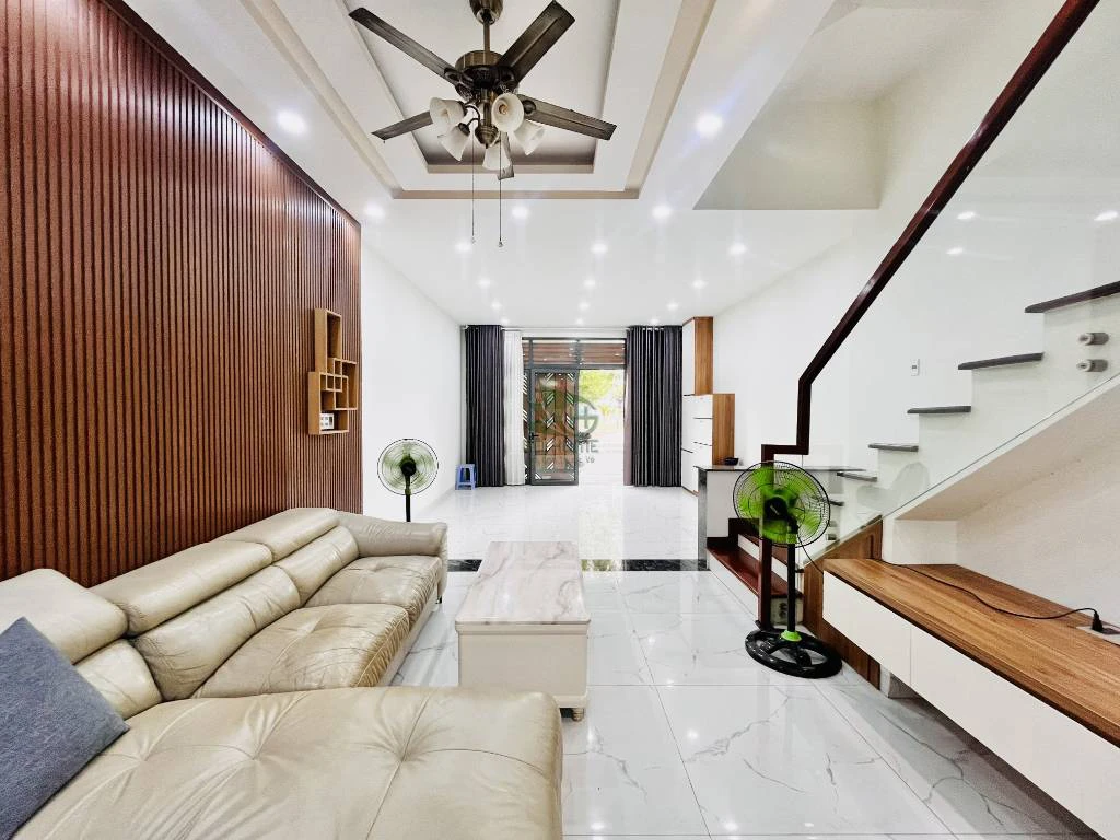 CHO THUÊ NHÀ KHU HÀ QUANG 1, NHA TRANG, NHÀ ĐẸP 3 TẦNG 3 PHÒNG NGỦ, GIÁ 18 TRIỆU/THÁNG — ảnh 1