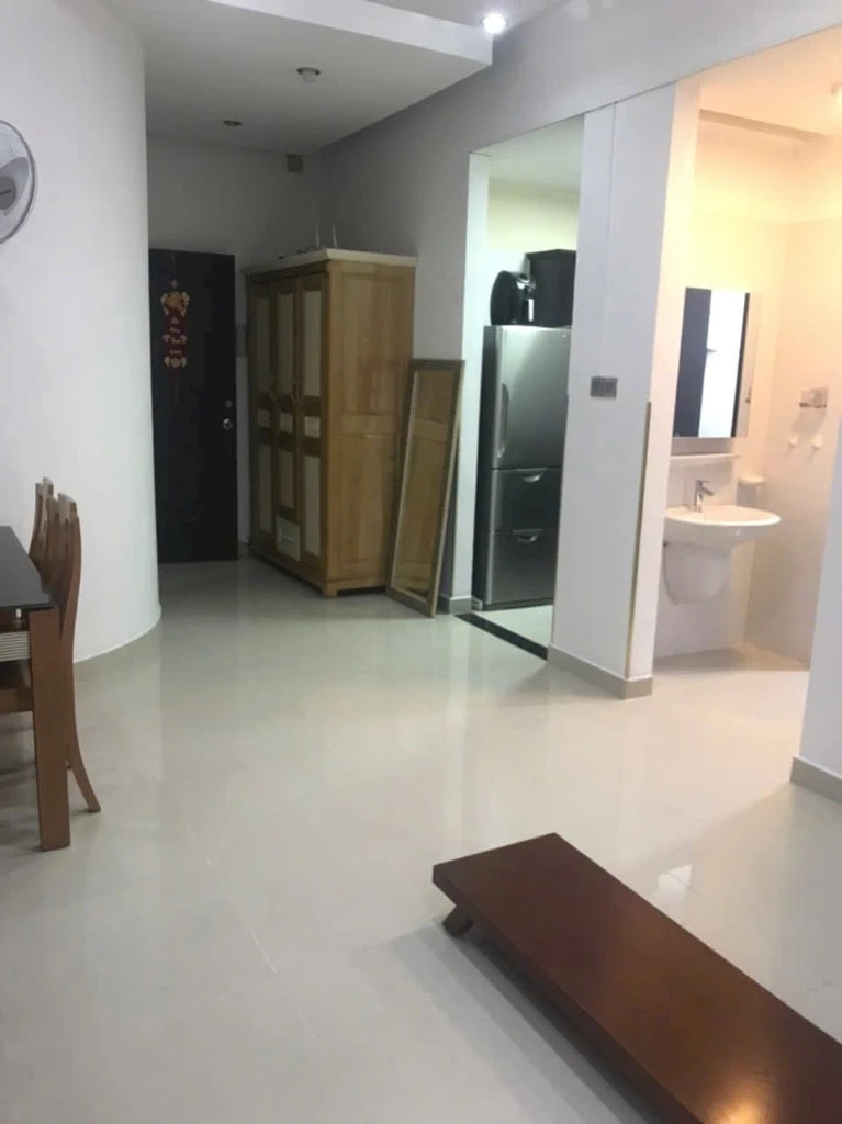 Cho thuê gấp căn hộ Phú Mỹ, Hoàng Quốc Việt, 72m2 tầng cao thoáng, giá 9.6 tr/tháng — ảnh 2