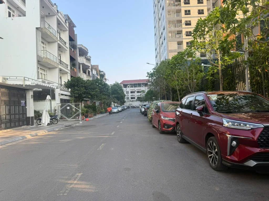 Hàng hiếm, bán nhà khu Phan Xích Long Phú Nhuận, 8x18m 4 tầng, HĐT 110 triệu/tháng, gía 51 tỷ — ảnh 2