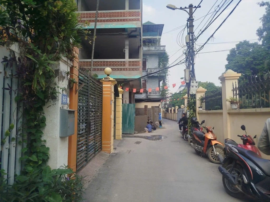 BÁN NHÀ HOÀNG QUỐC VIỆT CẦU GIẤY, NHÀ DÂN XÂY THANG MÁY, Ô TÔ VÀO NHÀ — ảnh 2