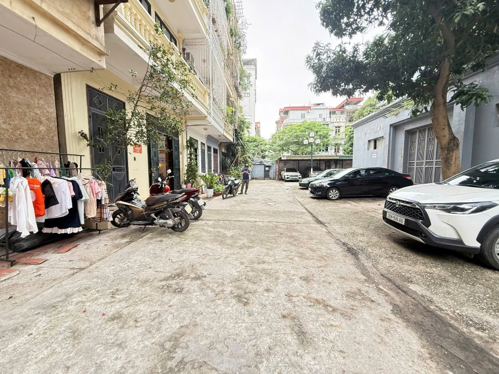 BÁN NHÀ NGÕ 120 HOÀNG QUỐC VIỆT, TRUNG TÂM TĂNG THIẾT GIÁP, DT 54M2, Ô TÔ TRÁNH, 24.5 TỶ — ảnh 2