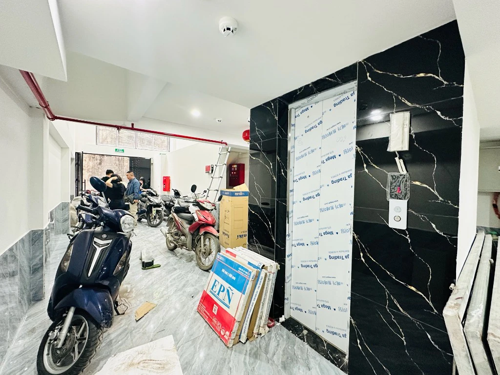 BÁN TÒA CHDV QUAN HOA, CẦU GIẤY, 2 MẶT NGÕ, GẦN PHỐ, DÒNG TIỀN 75TR/THÁNG, SÁT VÀNH ĐAI 2.5 — ảnh 2