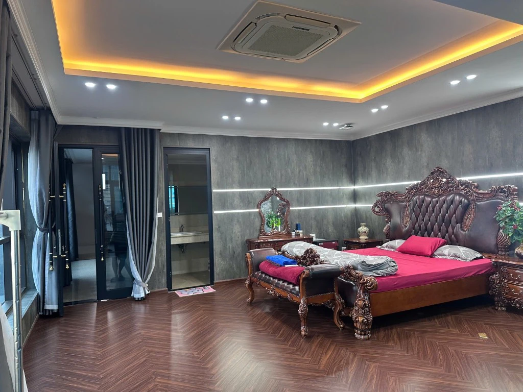 TÒA VĂN PHÒNG MẶT PHỐ NGUYỄN VĂN CỪ, LONG BIÊN, VỈA HÈ RỘNG, HẦM XE RIÊNG — ảnh 5