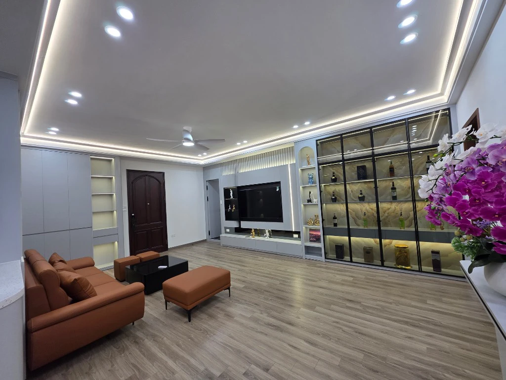 BÁN CĂN HỘ CAO CẤP 17T1 HOÀNG ĐẠO THÚY, 119M² 3PN, VIEW THOÁNG ĐẸP, FULL NỘI THẤT XÁCH VALY VỀ Ở — ảnh 3