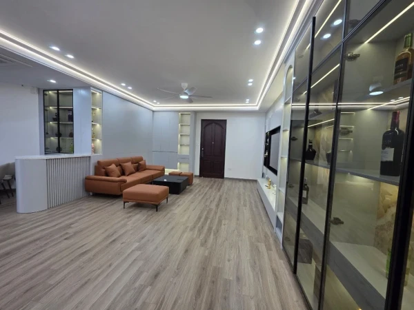 BÁN CĂN HỘ CAO CẤP 17T1 HOÀNG ĐẠO THÚY, 119M² 3PN, VIEW THOÁNG ĐẸP, FULL NỘI THẤT XÁCH VALY VỀ Ở
