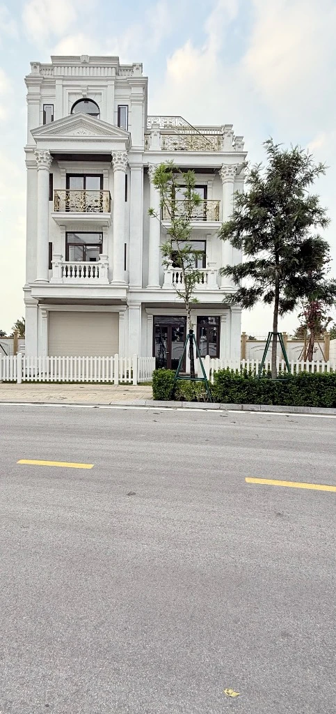 BÁN BIỆT THỰ HIM LAM LONG BIÊN GOLF VILLAS, CHẤT SỐNG THƯỢNG LƯU GIỮA LÒNG THỦ ĐÔ — ảnh 1