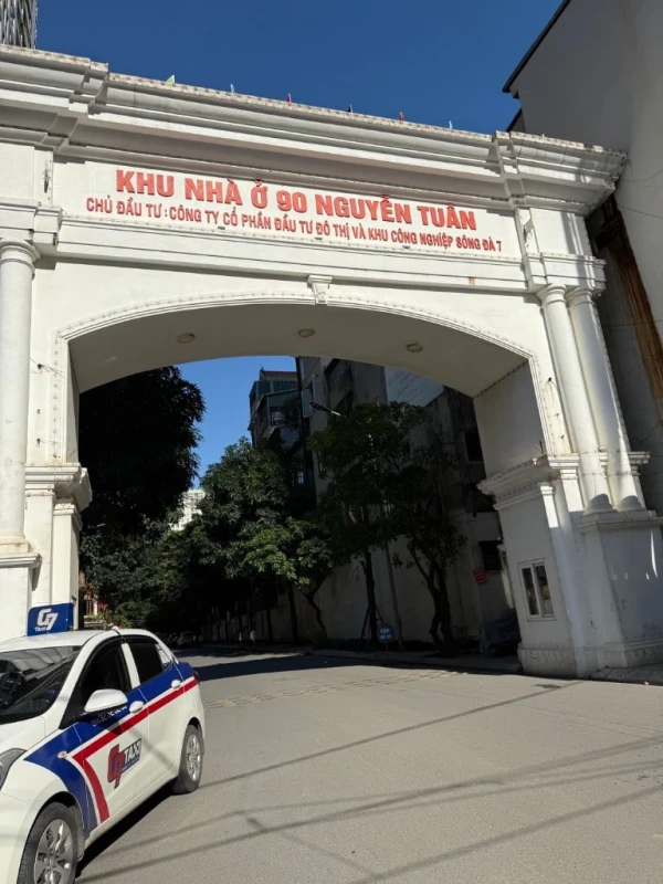 BÁN LIỀN KỀ NGUYỄN TUÂN, THANH XUÂN, VỈA HÈ RỘNG, THANG MÁY, 2 THOÁNG VĨNH VIỄN, GIÁ 47 TỶ