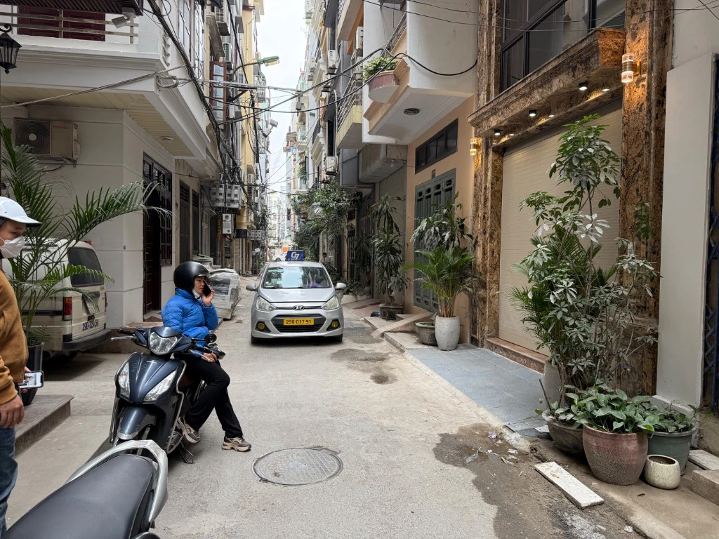 SIÊU PHẨM, BÁN NHÀ PHÂN LÔ TRẦN QUỐC HOÀN, 7 TẦNG THANG MÁY, NGÕ Ô TÔ KINH DOANH SẦM UẤT — ảnh 9