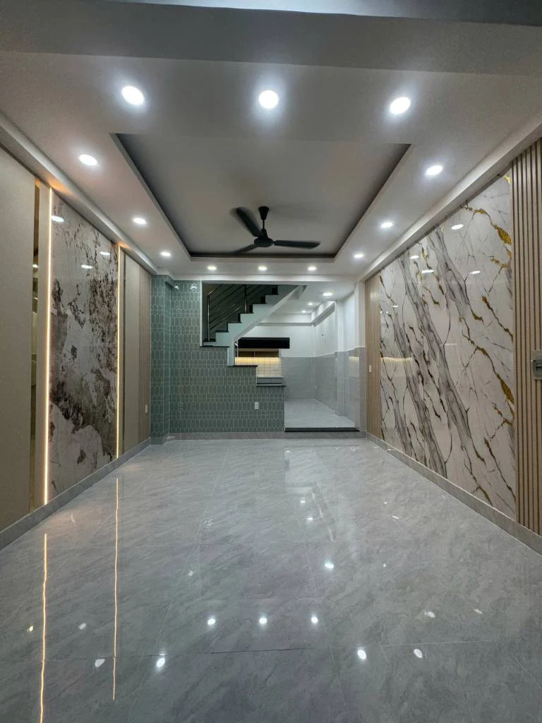 Bán nhà khu vực Lê Văn Quới Bình Tân, ngay ngã tư bốn xã, 2PN 3WC giá nhỉnh 4 tỷ — ảnh 1