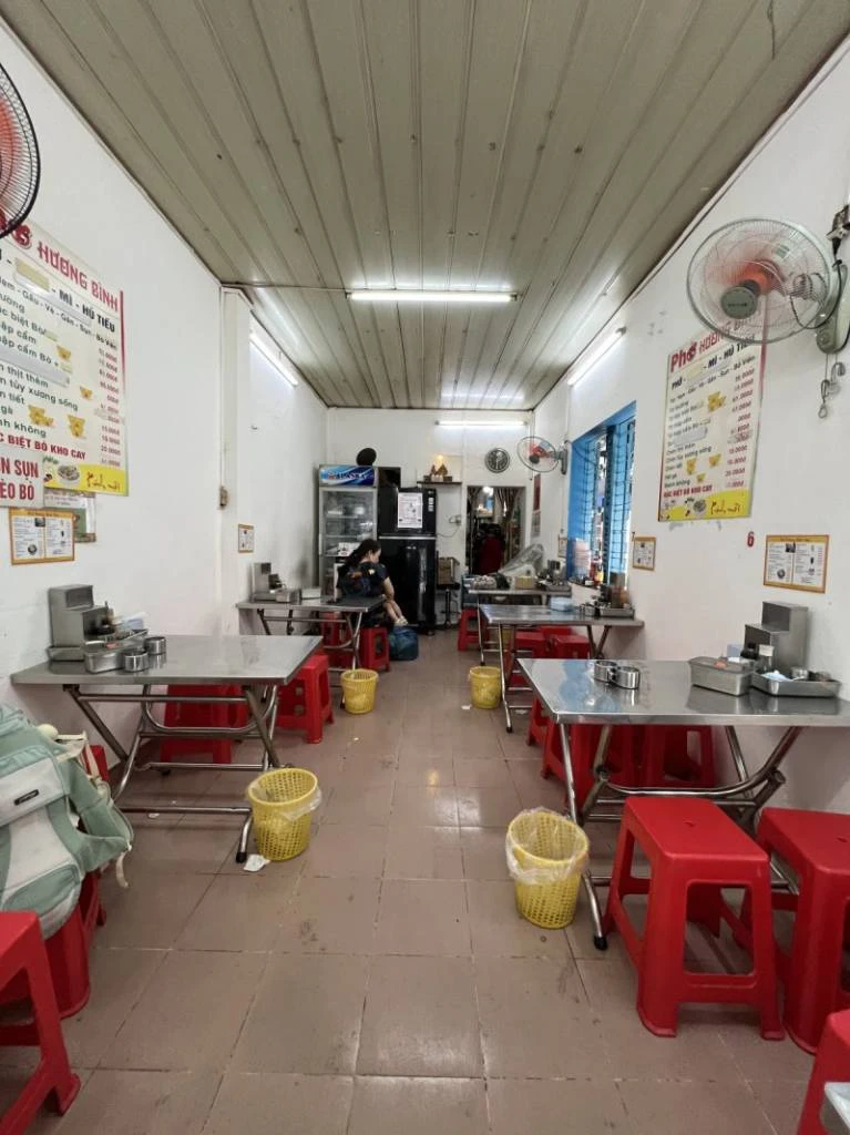 Hàng ngộp, bán nhà mặt tiền Phan Văn Trị, Bình Thạnh, 58m2, 2 tầng, nhỉnh 11.3 tỷ — ảnh 1