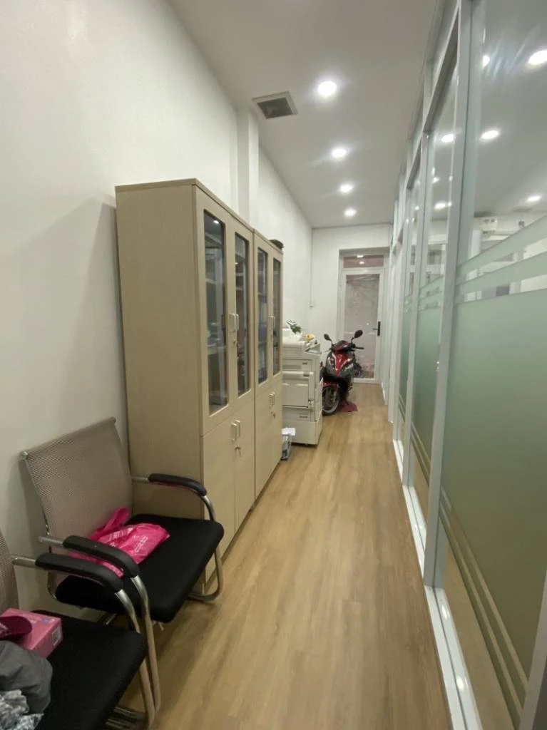 Bán nhanh nhà mặt tiền Nguyễn Hữu Cảnh, Bình Thạnh, 4.2x11.5m, 4 tầng, chỉ 15 tỷ — ảnh 2