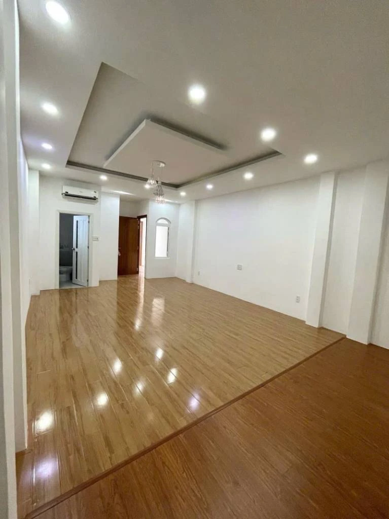 Bán nhà Phan Đăng Lưu, Bình Thạnh, đường lớn, dt 4.5x16.5m, 4 tầng, giá 13.7 tỷ — ảnh 2
