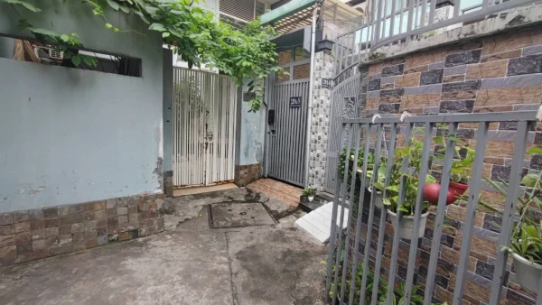 Bán nhà Huỳnh Văn Bánh, Phú Nhuận, 4.9x15.1m, 4 tầng, giá ngộp chỉ 10.1 tỷ