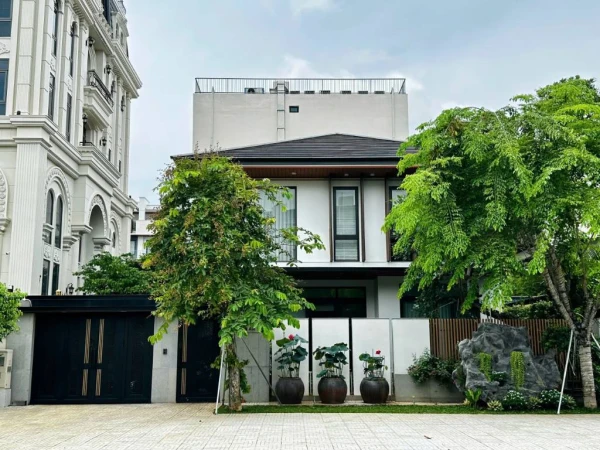 Bán biệt thự An Khánh Thủ Đức gần sông Sài Gòn, DT 176m2 giá 32 tỷ