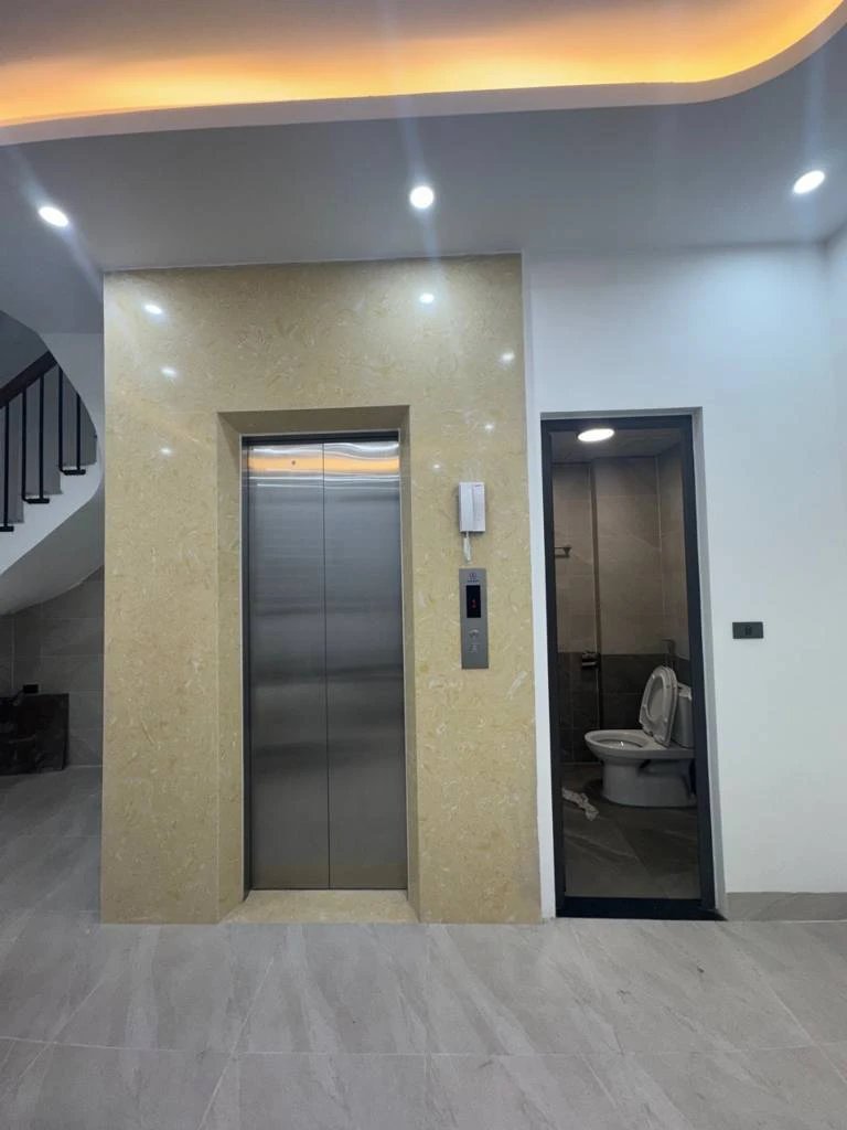 BÁN NHÀ PHỐ ĐỒNG CỔ TÂY HỒ, 6 TẦNG THANG MÁY, Ô TÔ VÀO NHÀ, GIÁ CHỈ NHỈNH 15 TỶ — ảnh 1
