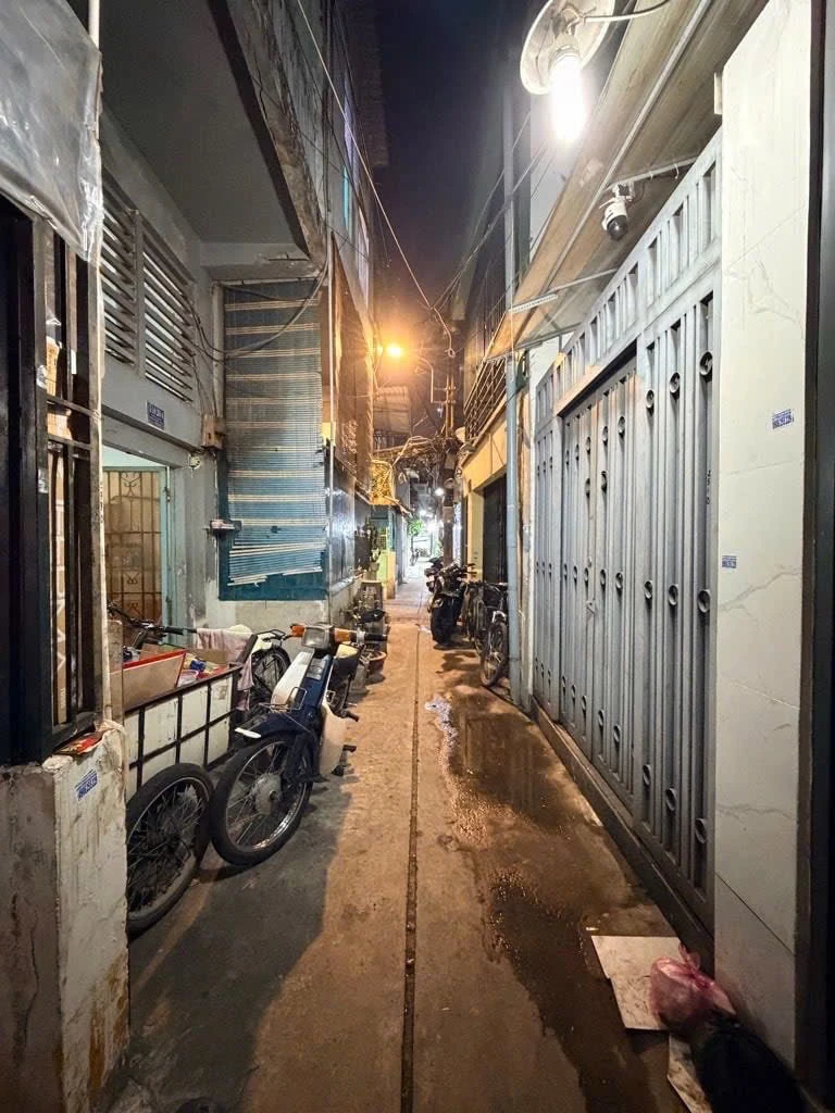 BÁN NHÀ VÕ VĂN KIỆT QUẬN 1, HXH THÔNG, DT 60M2 SÀN, CHỈ 5,2 TỶ CÒN TL MẠNH — ảnh 3