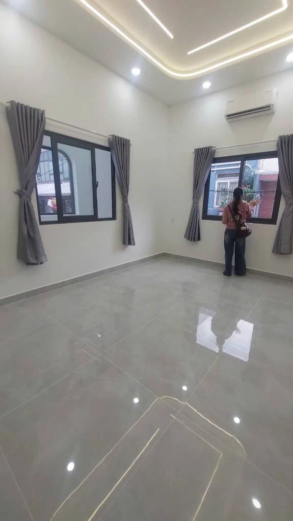 Bán nhà khu Tên Lửa, kề Tỉnh Lộ 10, 52m2 nở hậu 5.2m hoàn công đủ, sổ hồng riêng, nhỉnh 4 tỷ — ảnh 2