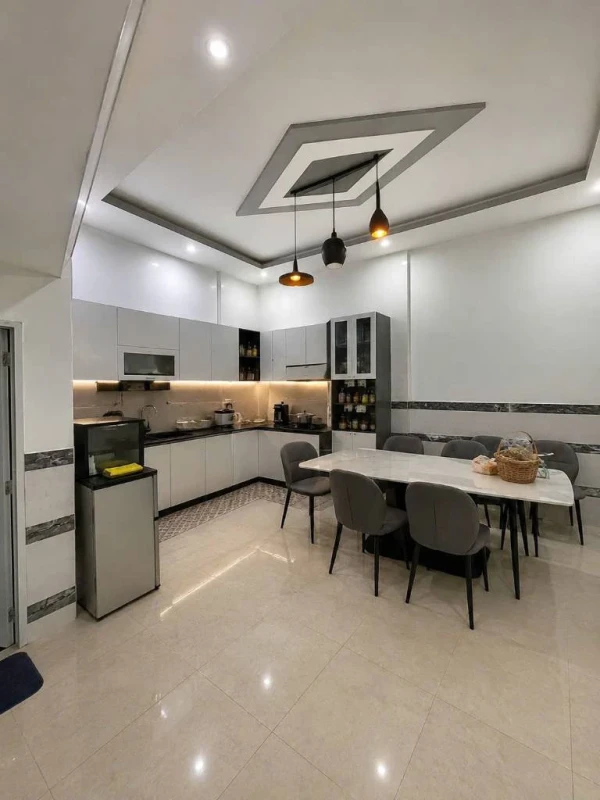 Bán nhà khu Tên Lửa, kề Tỉnh Lộ 10, 52m2 nở hậu 5.2m hoàn công đủ, sổ hồng riêng, nhỉnh 4 tỷ