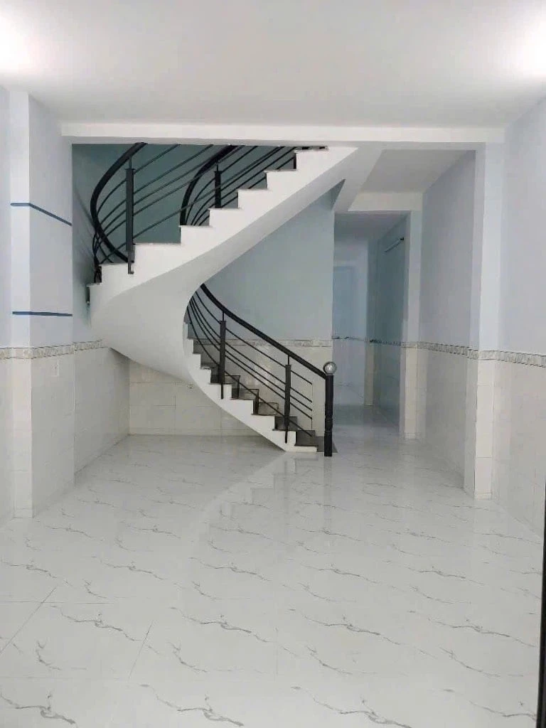 Bán nhà riêng xã Quy Đức Bình Chánh, DT 85m2 sổ hồng riêng giá rẻ — ảnh 2