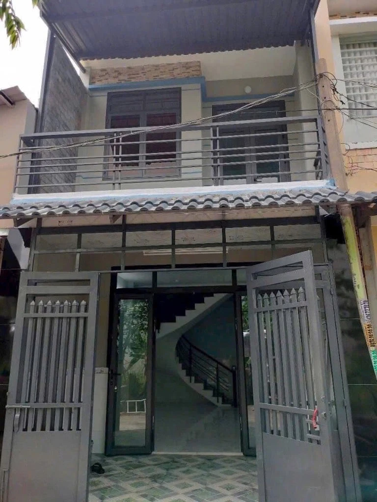 Bán nhà riêng xã Quy Đức Bình Chánh, DT 85m2 sổ hồng riêng giá rẻ — ảnh 1