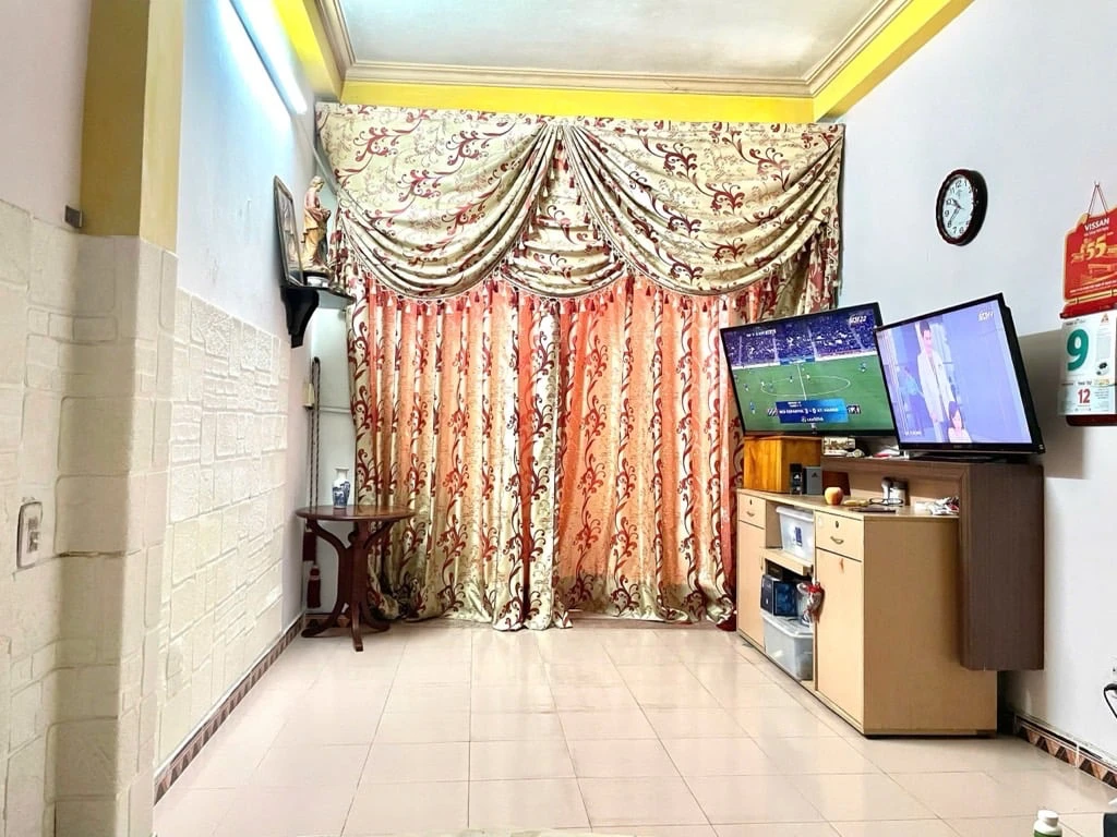 Bán nhà Hoà Hảo, Quận 10, ngang 4,3m dài 12m, trệt lững lầu BTCT hoàn công đủ — ảnh 1