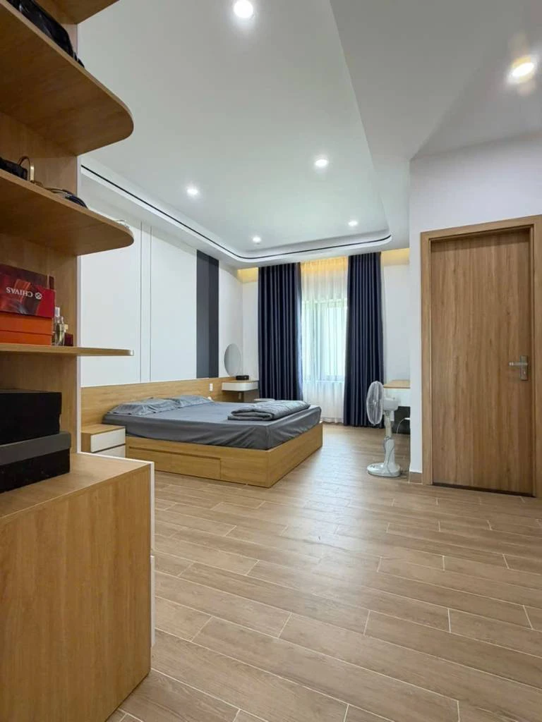 NHÀ ĐẸP PHẠM ĐÌNH BÂN, HÒA QUÝ, 3 TẦNG FULL NỘI THẤT, ĐƯỜNG 7M5, CHỈ 8,2 TỶ — ảnh 5