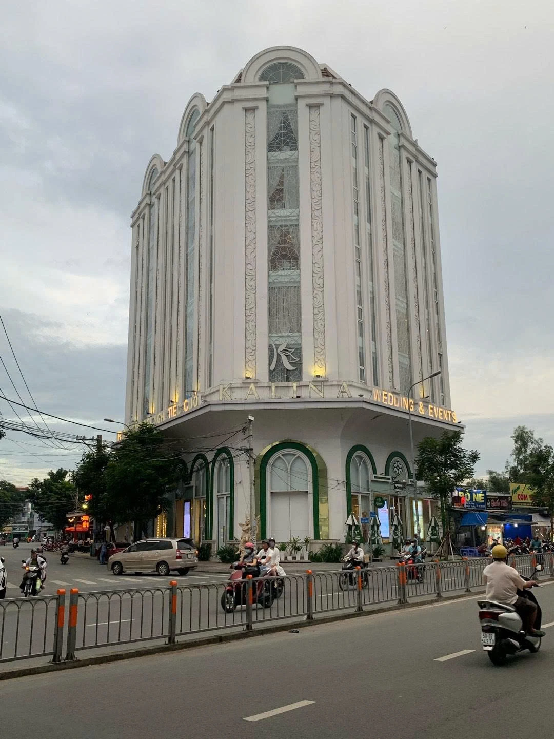 Bán Nhà 105-107 Bờ Bao Tân Thắng, 24x30m TDT: 412.7m2 Góc 2MT Hầm Lửng 5 Lầu ST — ảnh 3