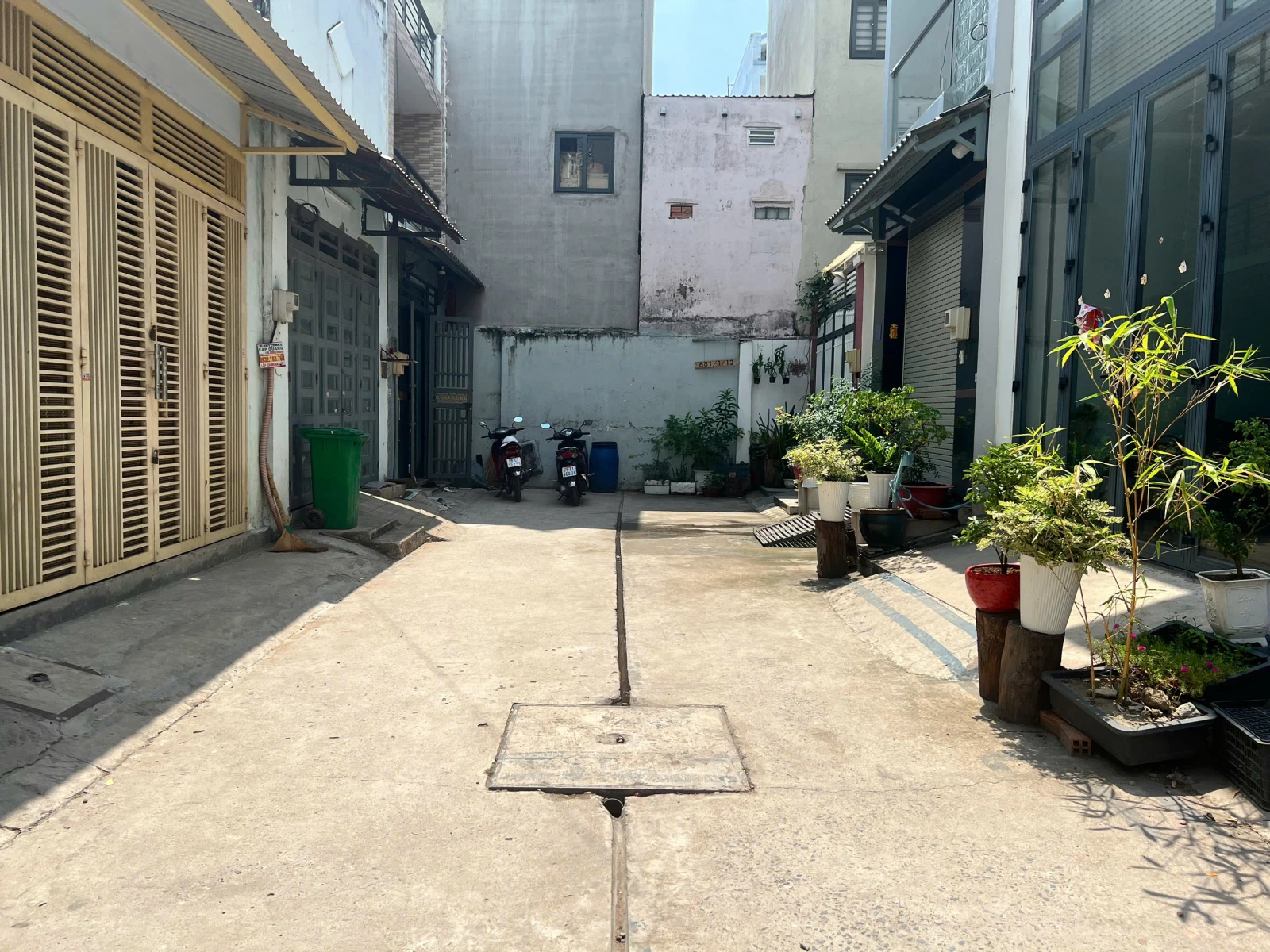 Nhà Hẻm Đường Quốc Lộ 1A, Bình Tân: 4x15m – 3 Lầu, Sân Thượng — ảnh 2