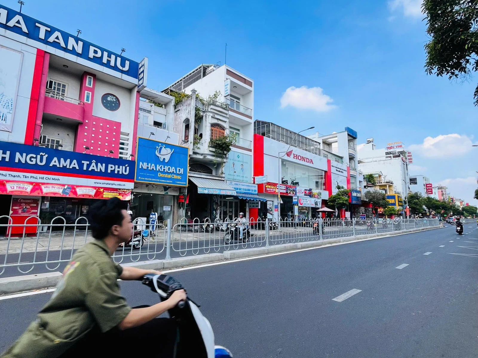 Bán nhà MT Nguyễn Sơn,DT: 12m x24m Gần Lũy Bán Bích — ảnh 1