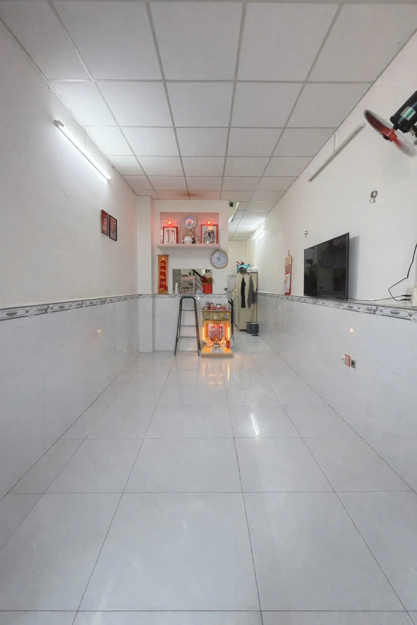 Bán Nhà Hẻm Đường Chiến Lược, Bình Trị Đông, Bình Tân - 3.01x10m – 1 Lầu — ảnh 1