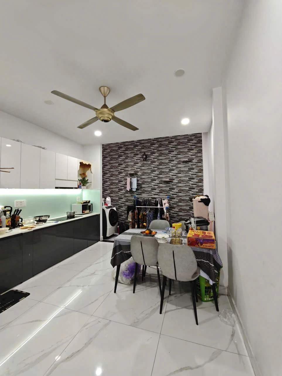 Bán nhà Bình Tân: 4x16.5m – hẻm Ao Đôi, 2 lầu ST, pháp lý rõ ràng — ảnh 1