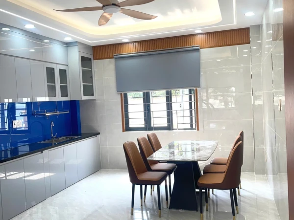 Bán Nhà Hẻm Lê Đình Cẩn, Bình Tân: 4.25x15.7m, 3 Lầu Lửng,