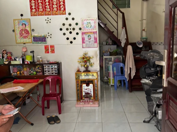 Bán nhà hẻm Lê Đình Cẩn, Bình Tân, 4x8m, 1 lầu – liên hệ ngay!