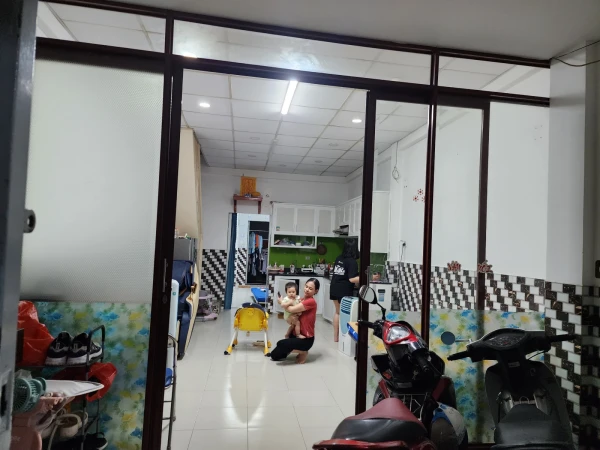 Bán nhà hẽm Lê Đình Thám ( 4x15,5m) 1 Lầu.,nhà 1/ cách mặt tiền 3 căn