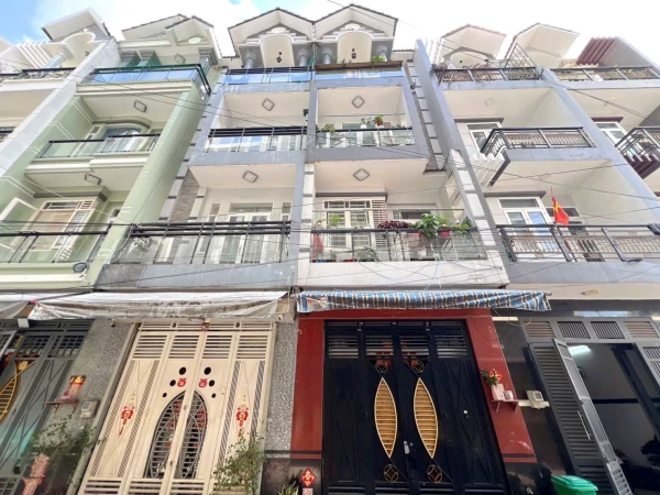 NHÀ 3 TẦNG HẺM 7M THÔNG – NGAY 413 LÊ VĂN QUỚI –!