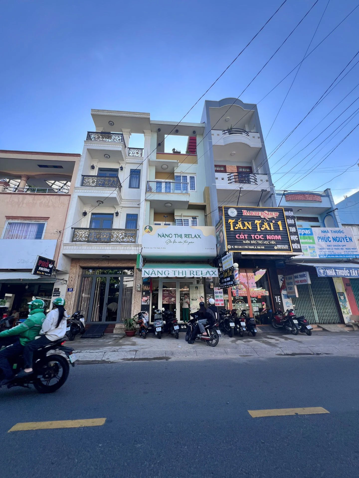 Bán nhà MT Văn Cao gần mũi tàu Bình Long, DT 4x17m, 2 lầu ST — ảnh 3