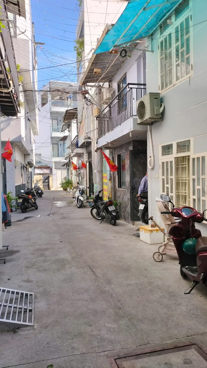 Bán nhà hẻm xe hơi đường DC6 Q.Tân Phú 44m2 đúc 2 tấm — ảnh 4